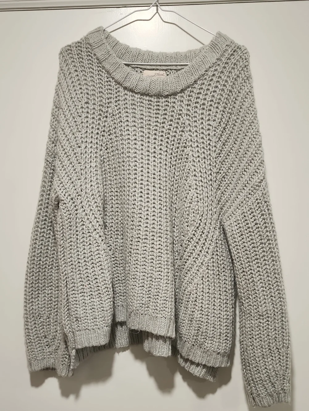Universal Thread Light Gray Chunky Crewneck Sweater